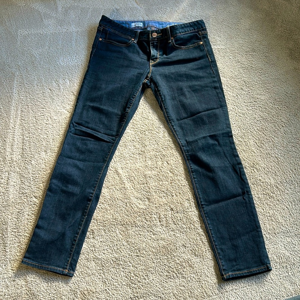 Gap Jean for men. Skinny dark blue color